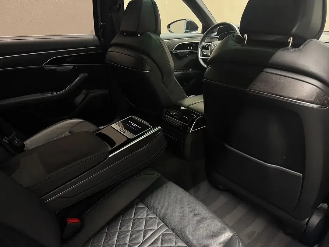Audi A8 - Thumbnail 14