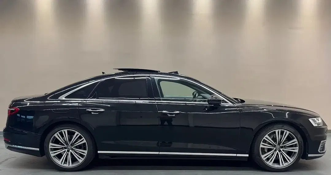 Audi A8 - Thumbnail 6