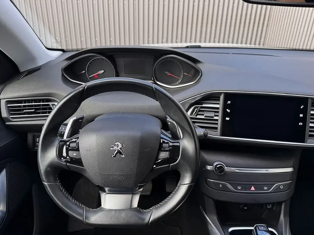 Peugeot 308 - Thumbnail 12