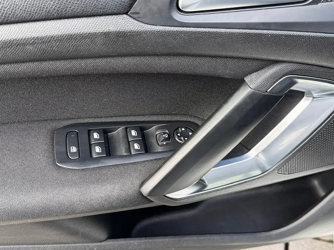Peugeot 308 - Thumbnail 15