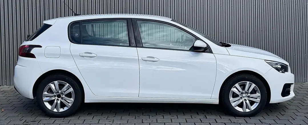 Peugeot 308 - Thumbnail 4