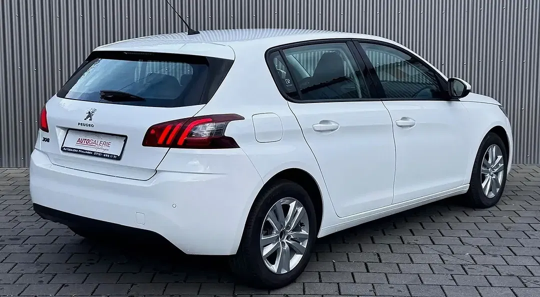 Peugeot 308 - Thumbnail 6
