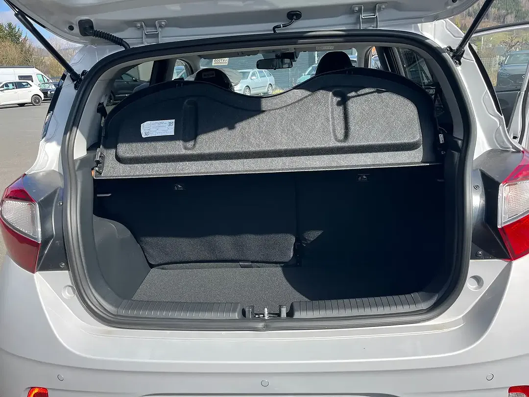 Hyundai i10 - Thumbnail 12