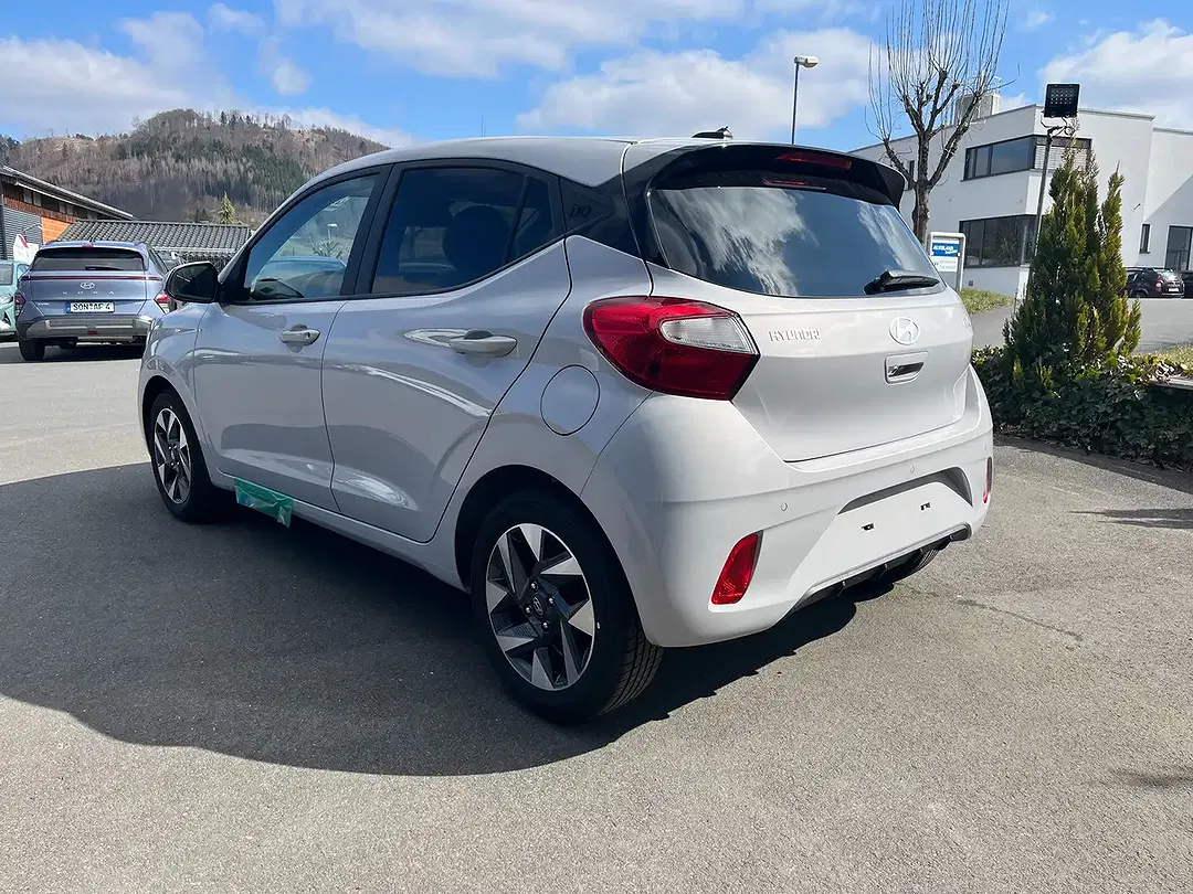 Hyundai i10 - Thumbnail 6
