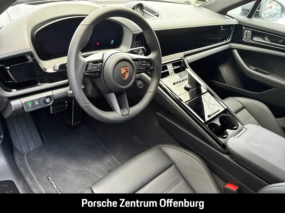 Porsche Panamera - Thumbnail 4