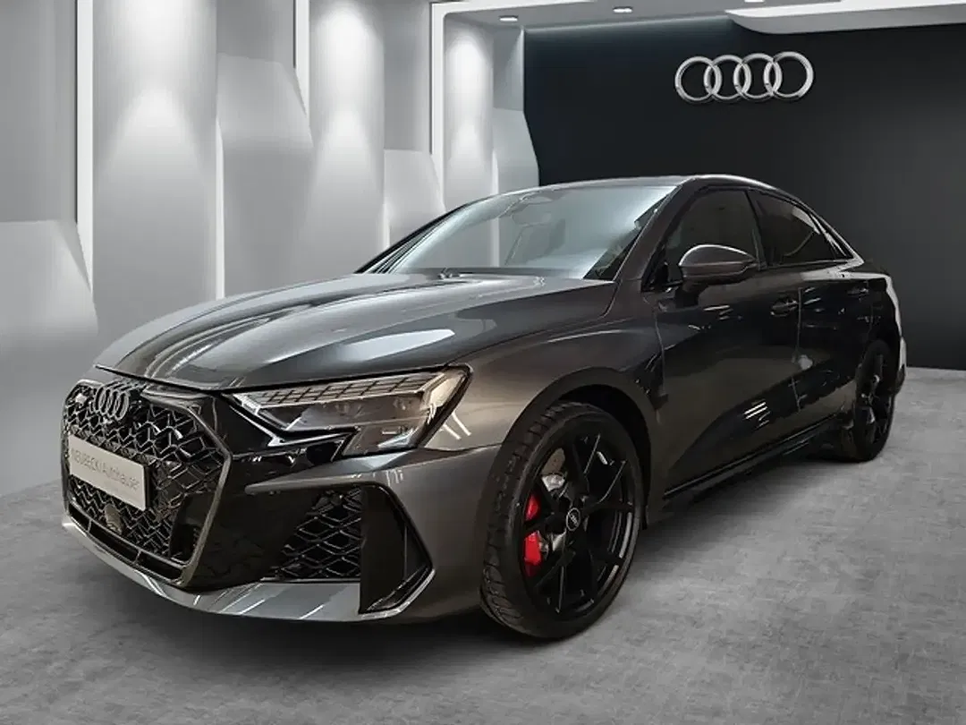 Audi RS3 - Thumbnail 2