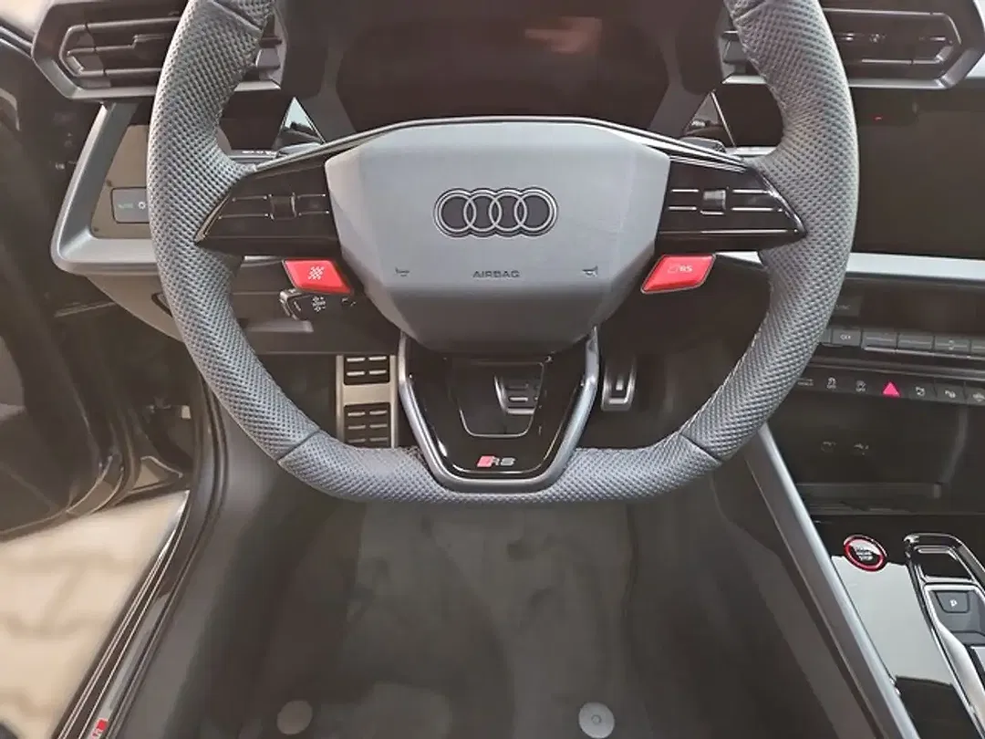 Audi RS3 - Thumbnail 8