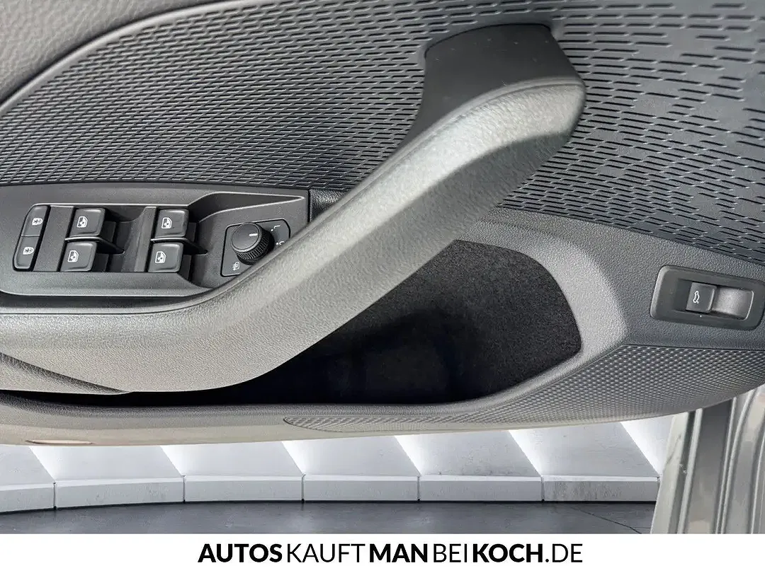 Skoda Octavia - Thumbnail 12