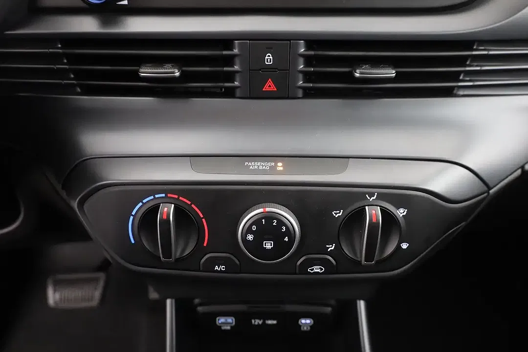 Hyundai i20 - Thumbnail 11