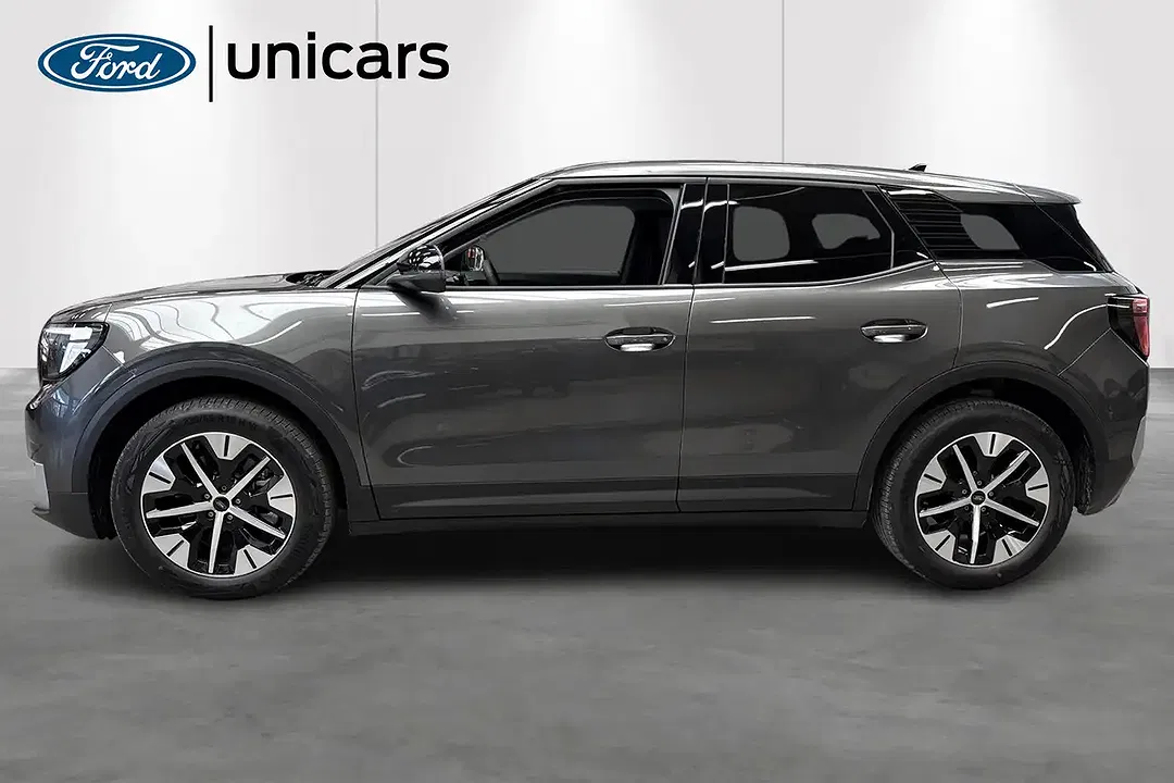 Ford Explorer - Thumbnail 2