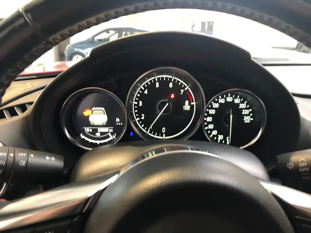 Mazda MX-5 - Thumbnail 10