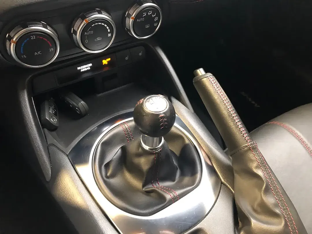 Mazda MX-5 - Thumbnail 12