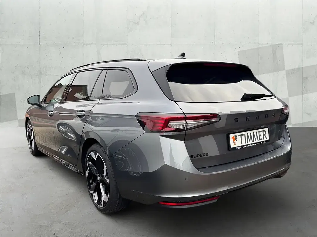 Skoda Superb - Thumbnail 3
