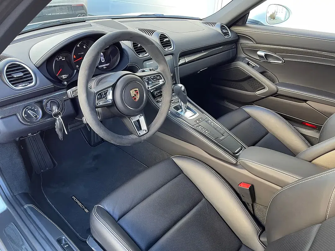 Porsche Cayman - Thumbnail 11