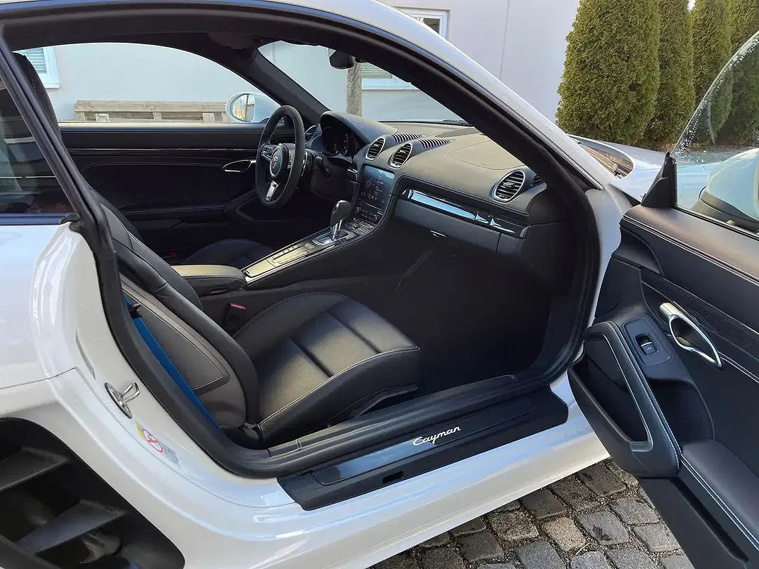 Porsche Cayman - Thumbnail 13
