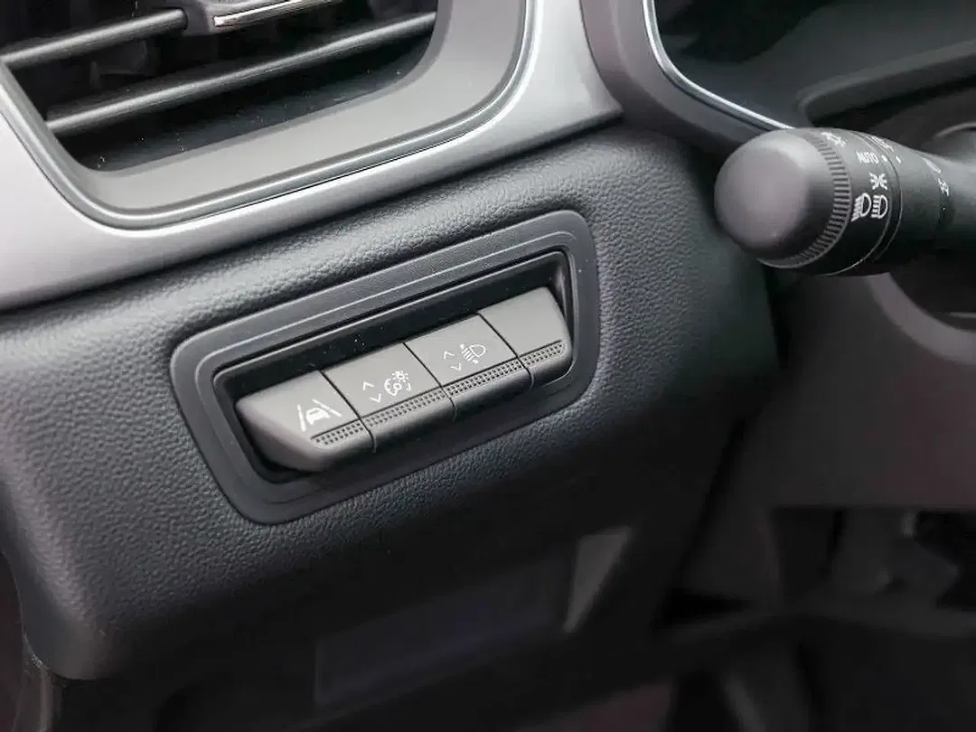 Renault Captur - Thumbnail 12