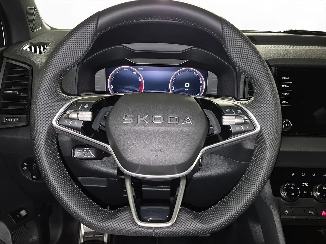Skoda Karoq - Thumbnail 10