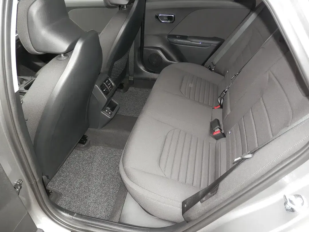 Kia K4 - Thumbnail 11