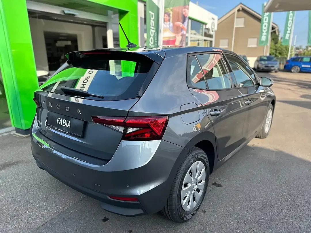 Skoda Fabia - Thumbnail 2