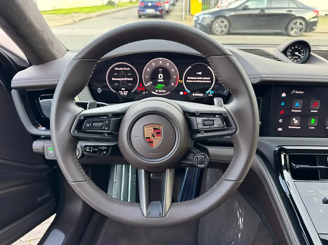 Porsche Panamera - Thumbnail 13