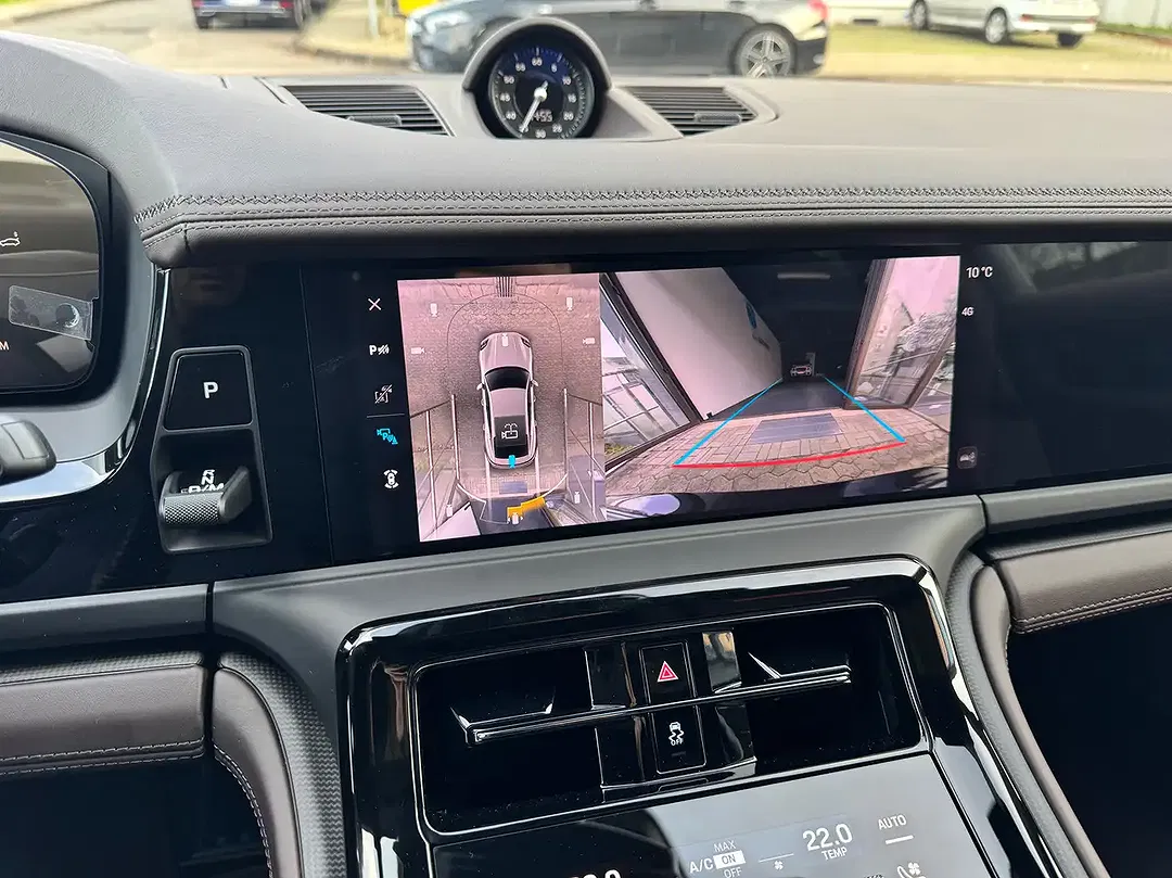 Porsche Panamera - Thumbnail 14
