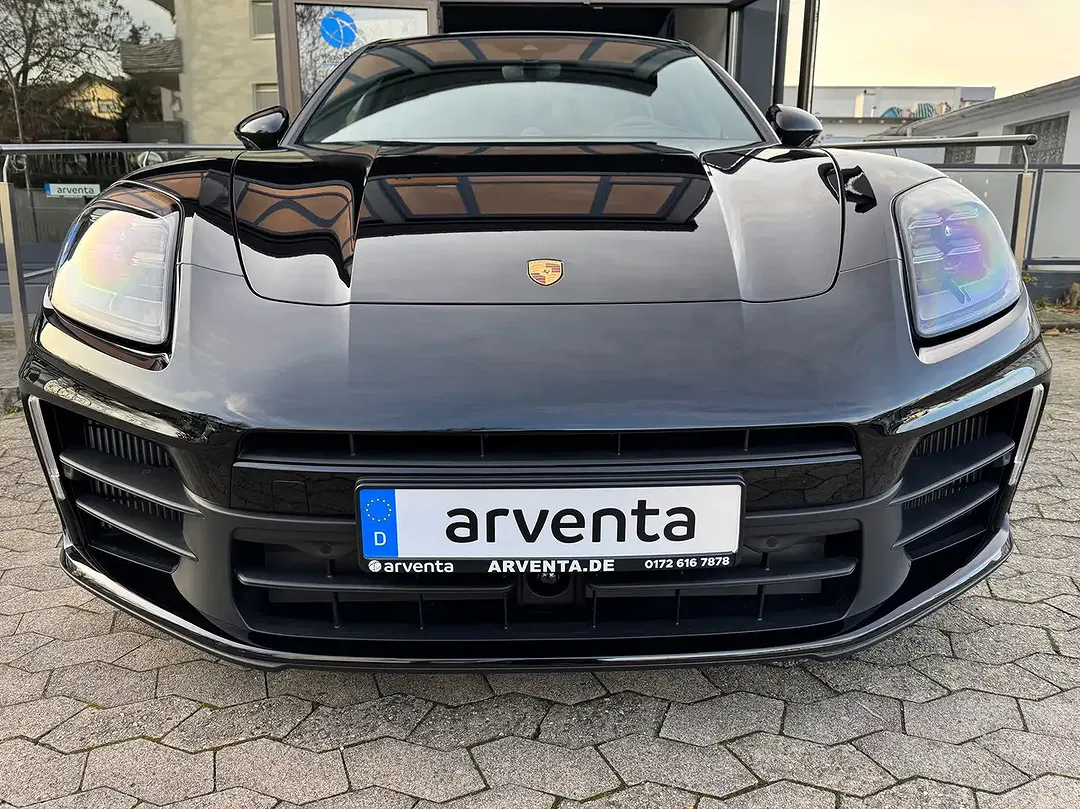 Porsche Panamera - Thumbnail 2
