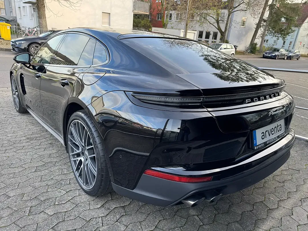 Porsche Panamera - Thumbnail 4