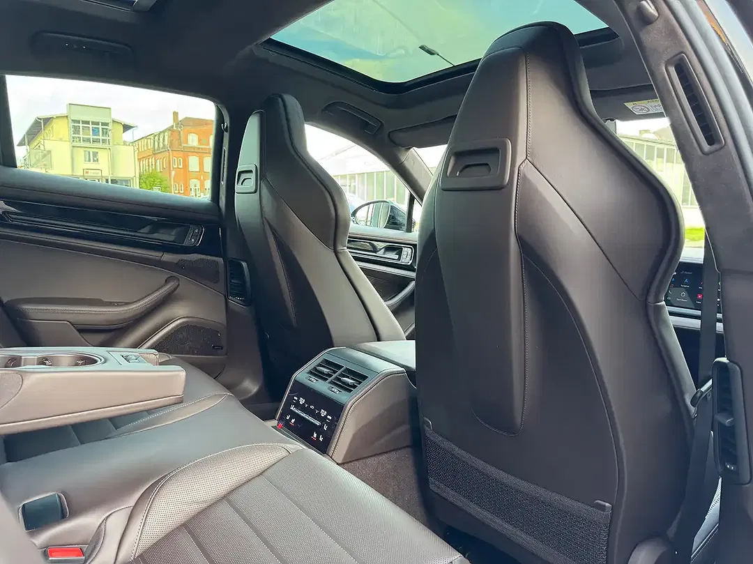 Porsche Panamera - Thumbnail 9
