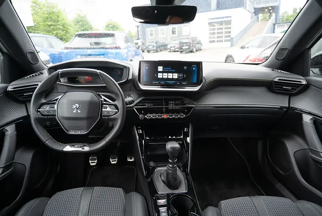 Peugeot 2008 - Thumbnail 5