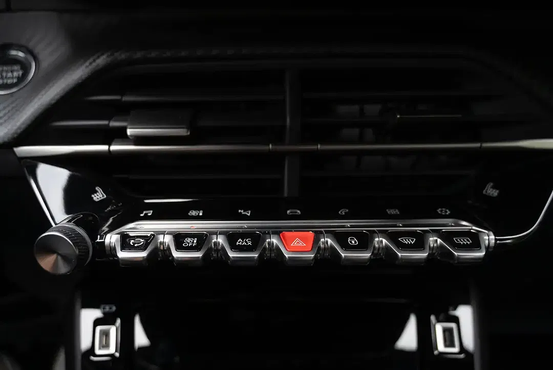 Peugeot 2008 - Thumbnail 9