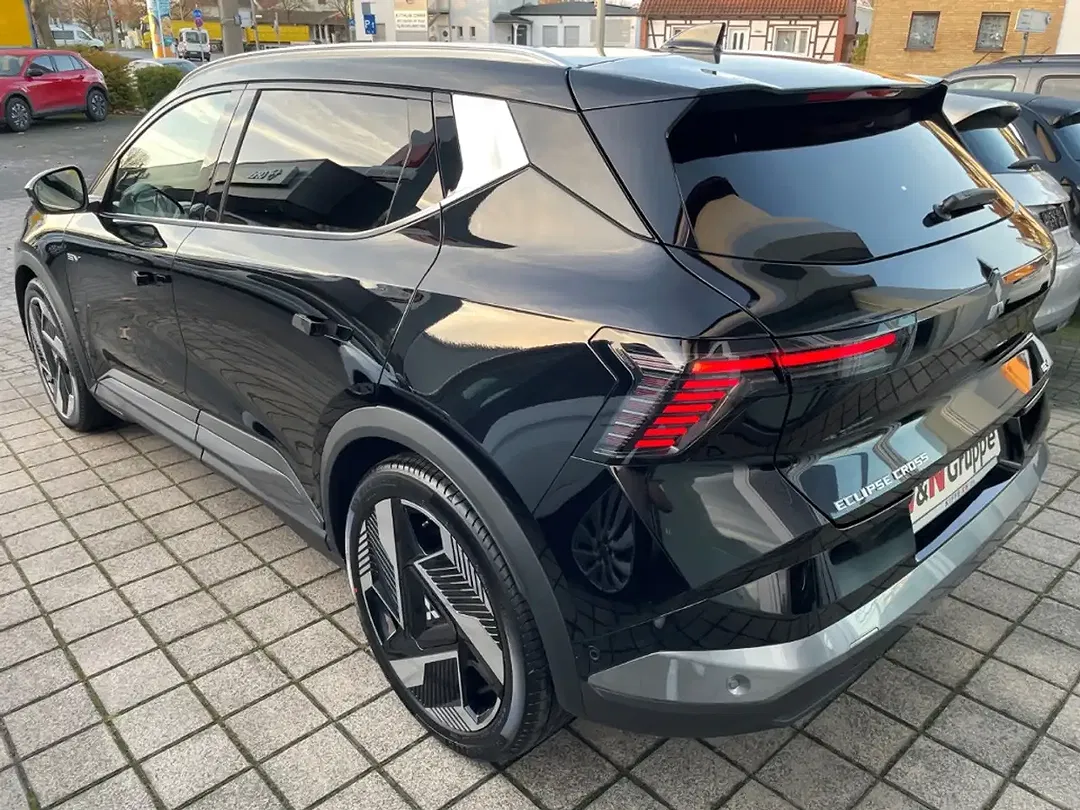 Mitsubishi Eclipse Cross - Thumbnail 2