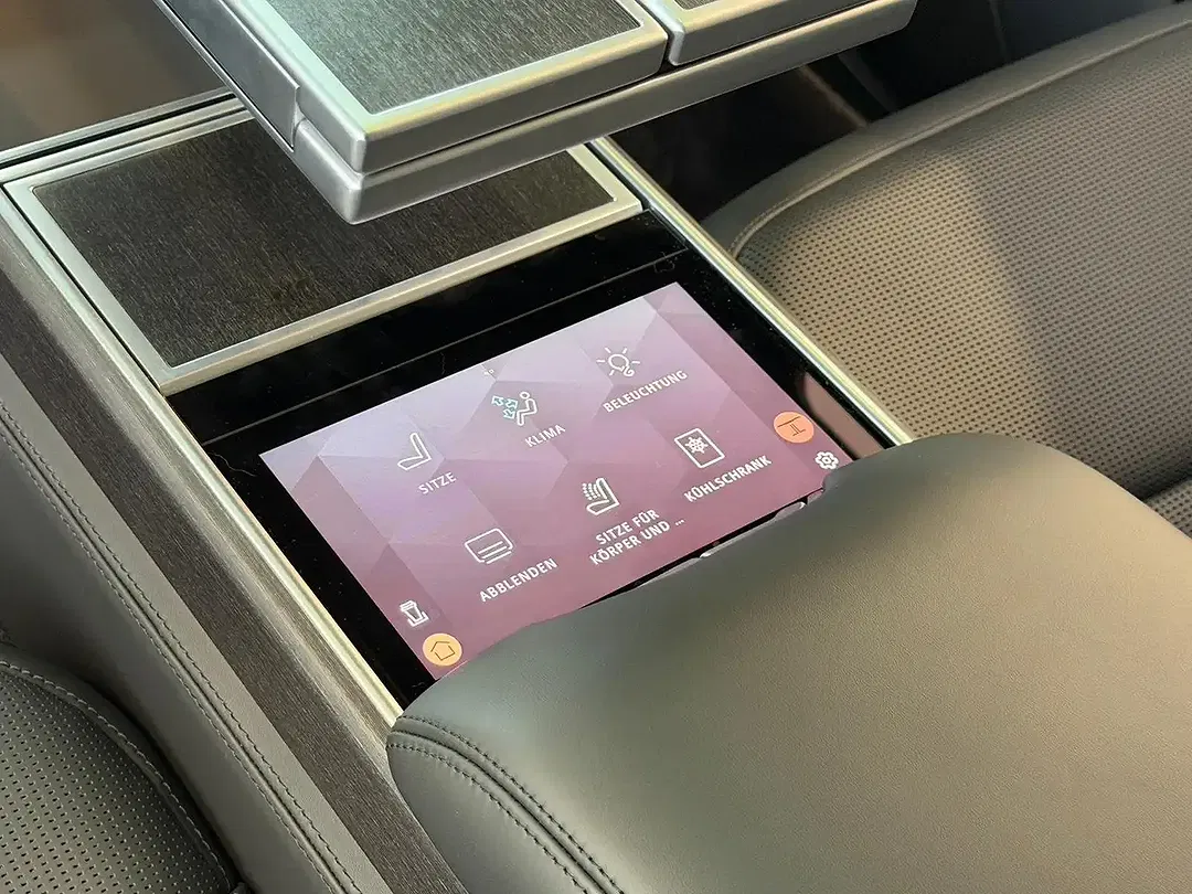 Land Rover Range Rover - Thumbnail 10