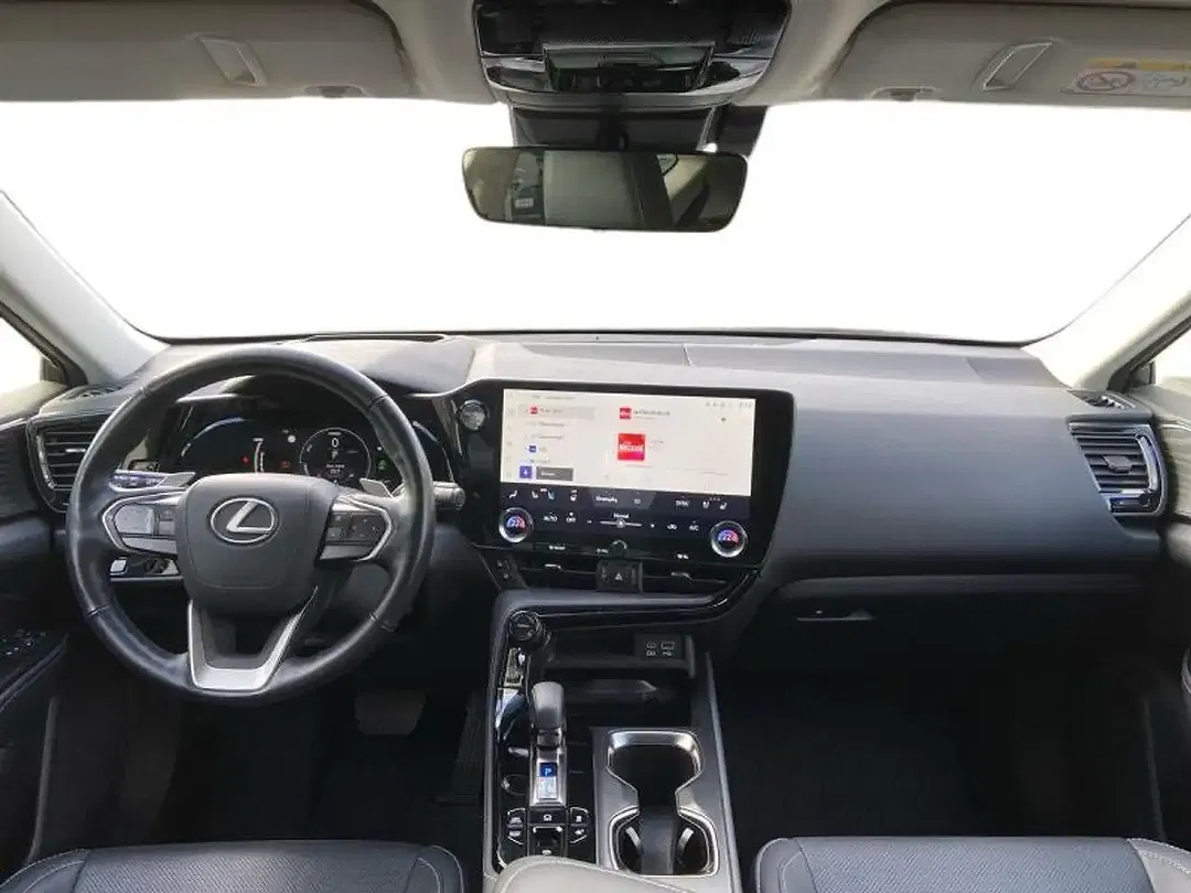 Lexus NX 450h+ - Thumbnail 12
