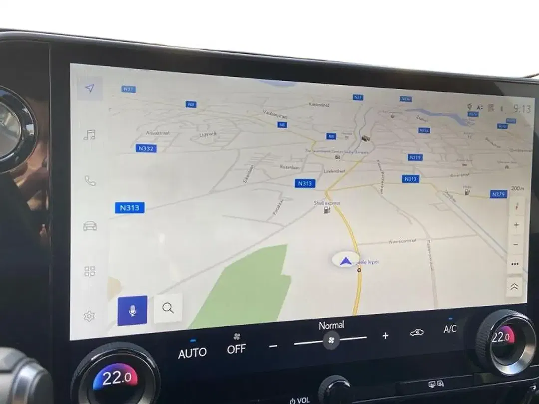Lexus NX 450h+ - Thumbnail 13