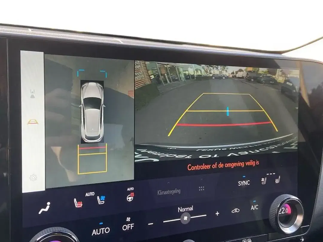 Lexus NX 450h+ - Thumbnail 14