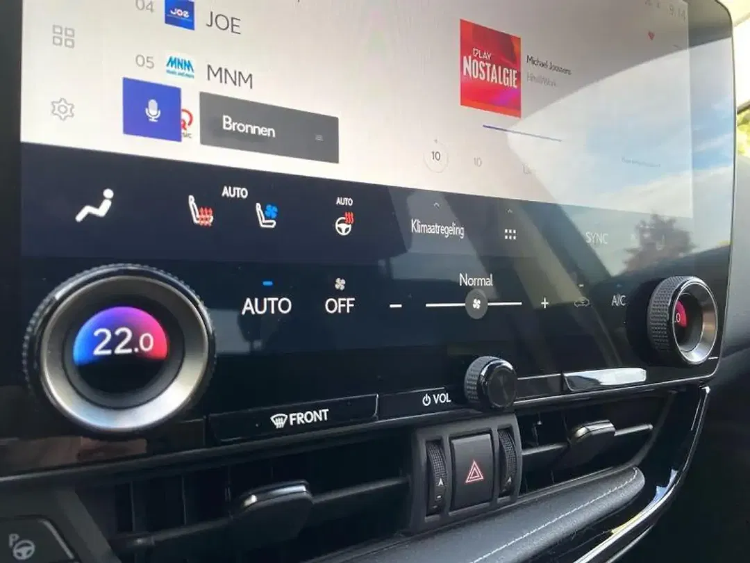 Lexus NX 450h+ - Thumbnail 15