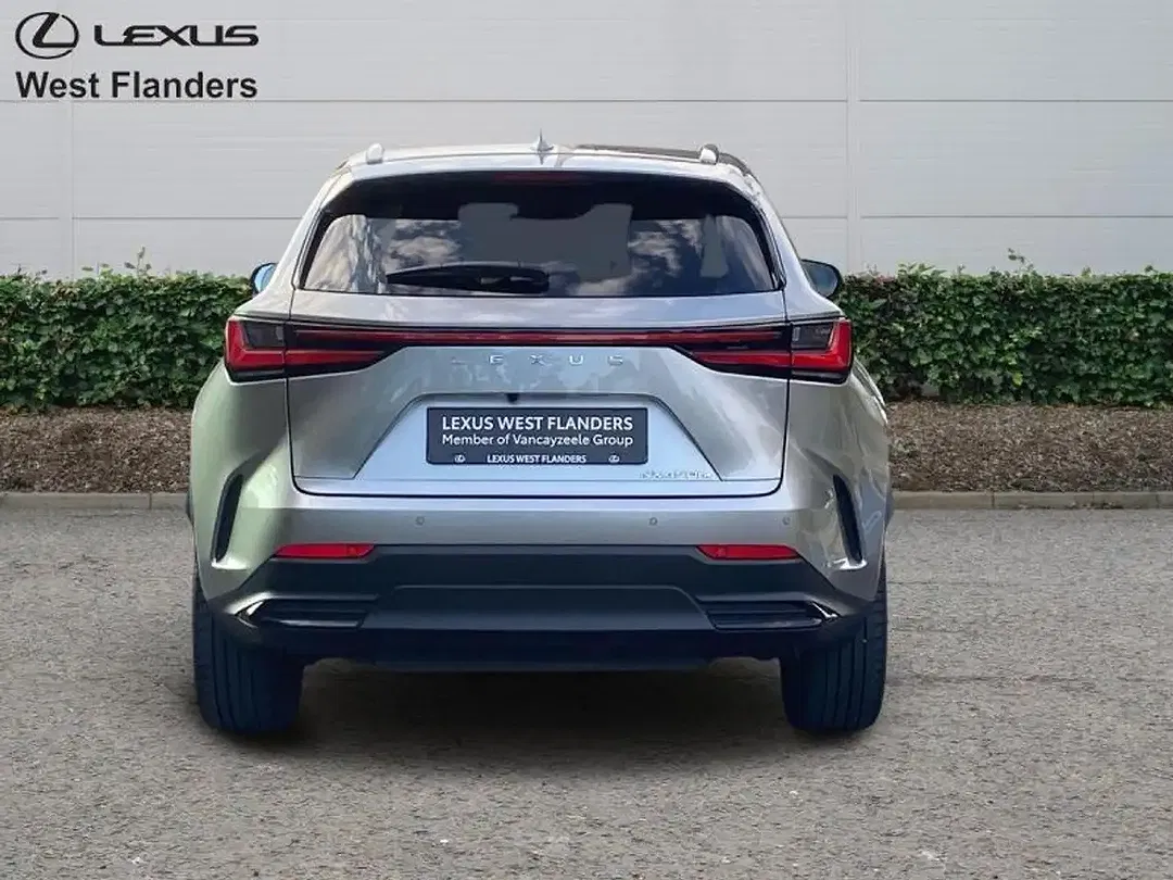 Lexus NX 450h+ - Thumbnail 6