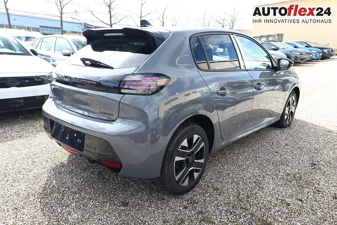 Peugeot 208 - Thumbnail 2
