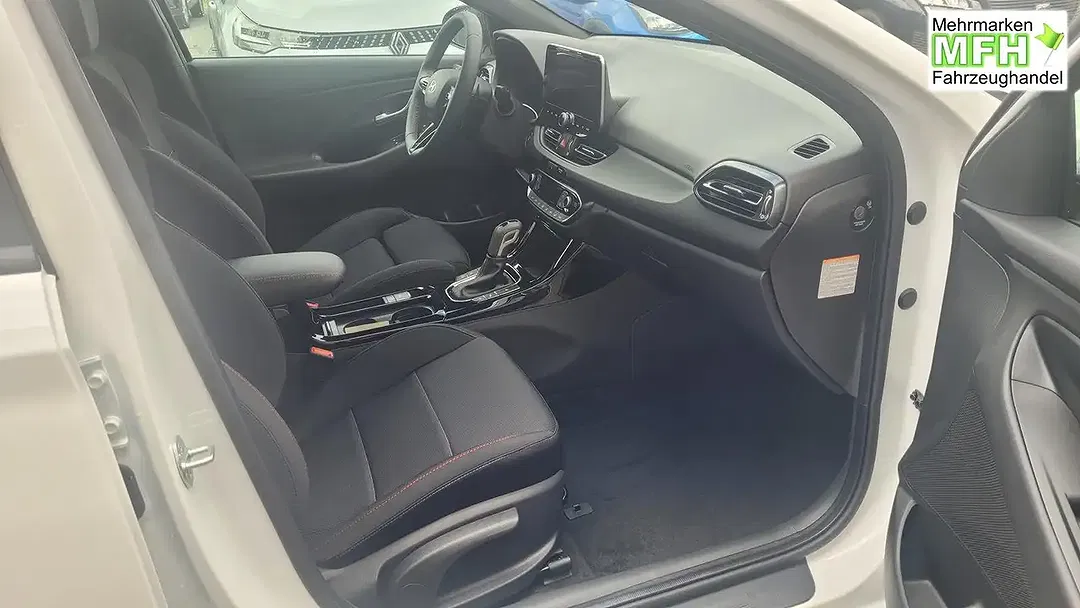 Hyundai i30 - Thumbnail 10