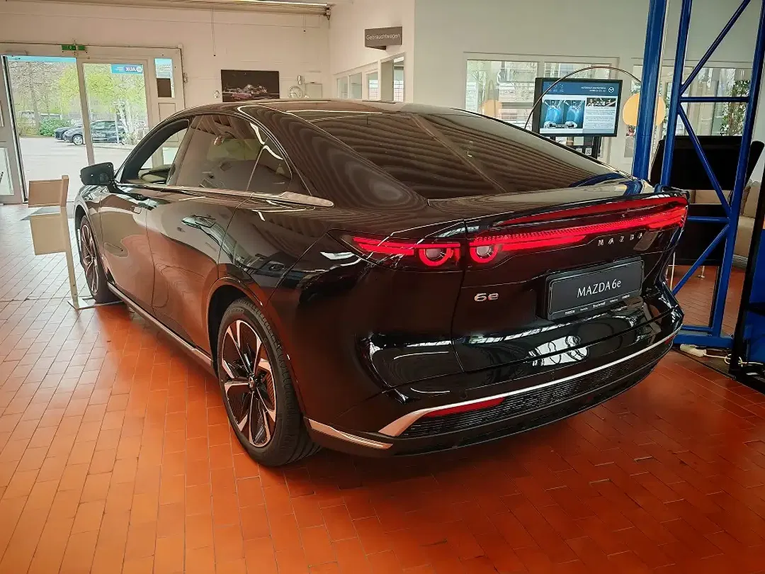 Mazda 6e - Thumbnail 12