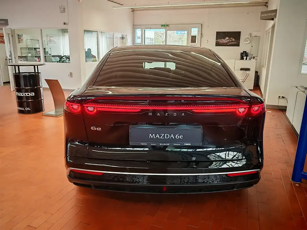 Mazda 6e - Thumbnail 8