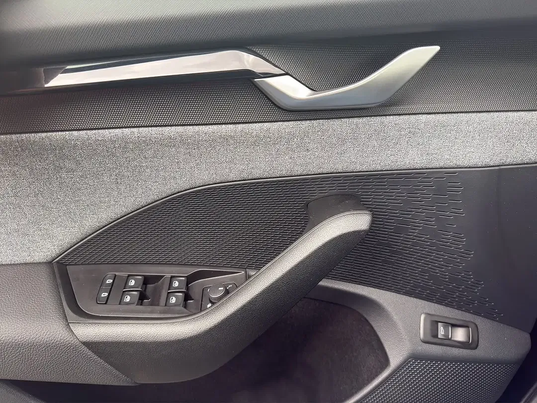 Skoda Octavia - Thumbnail 14