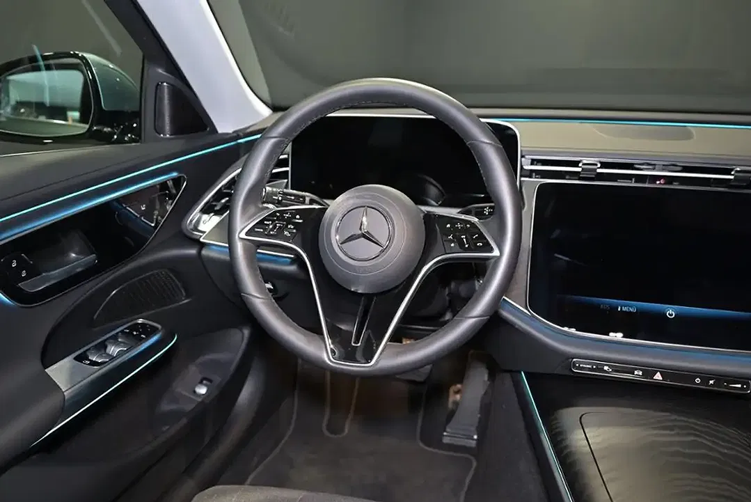 Mercedes-Benz E 200 - Thumbnail 8