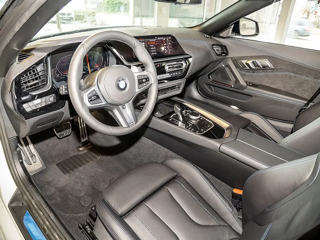 BMW Z4 - Thumbnail 4
