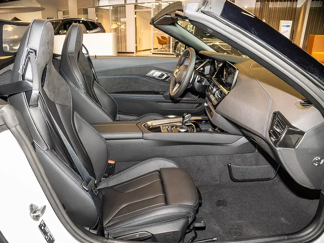 BMW Z4 - Thumbnail 5
