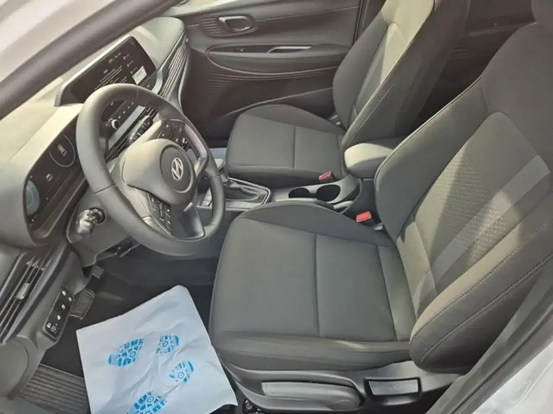 Hyundai i20 - Thumbnail 9