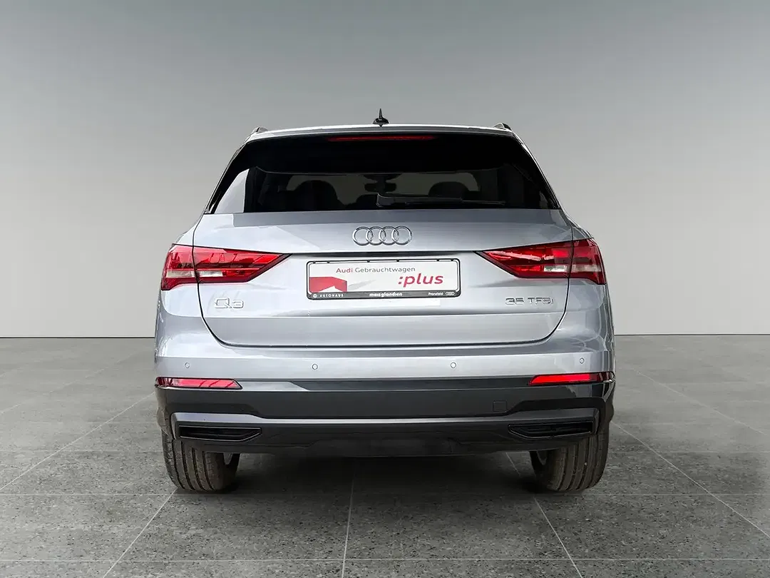 Audi Q3 - Thumbnail 5