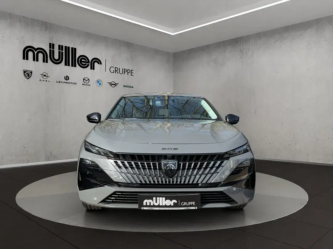 Peugeot 308 - Thumbnail 3