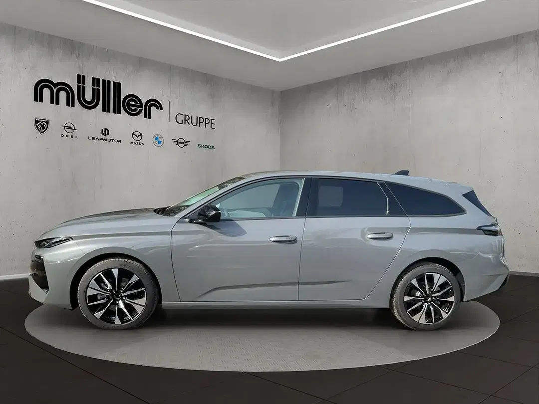 Peugeot 308 - Thumbnail 4