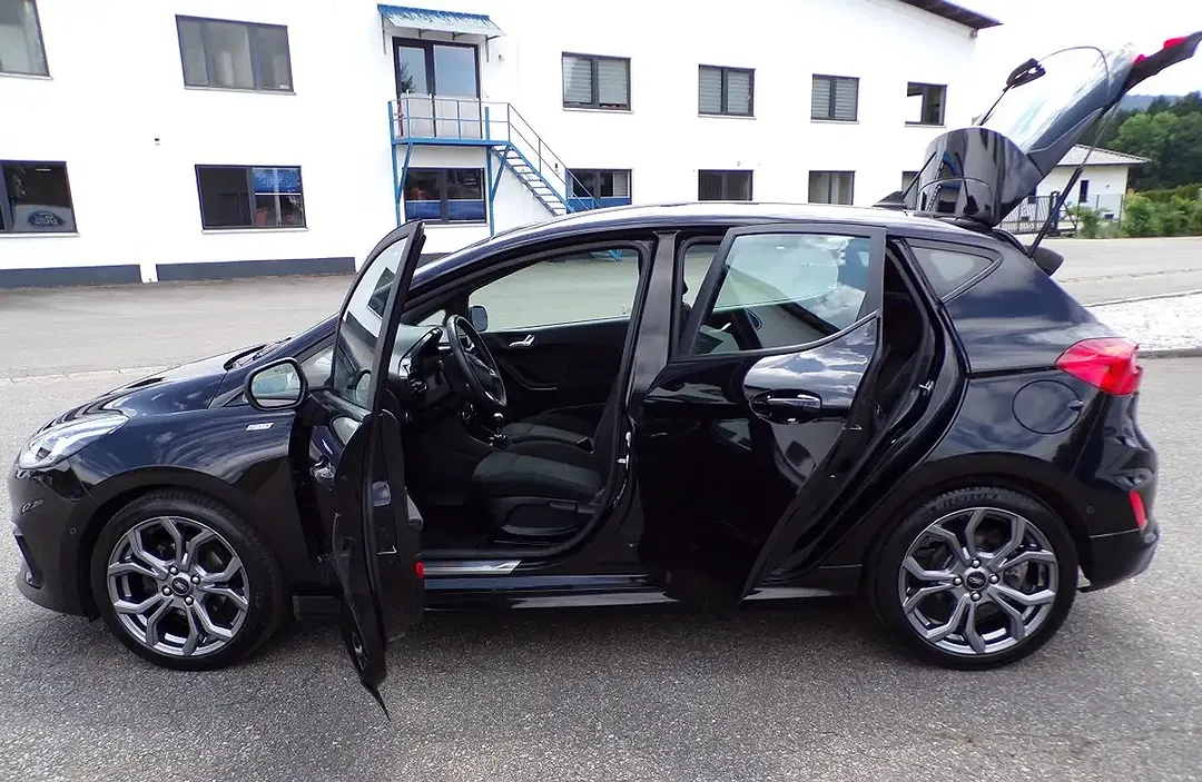 Ford Fiesta - Thumbnail 12